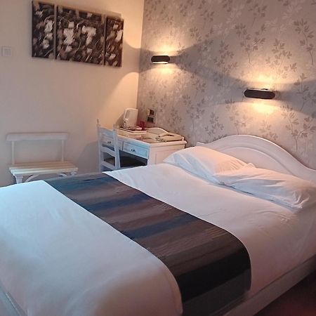 Contact Hotel Limoges - Hotel Des Deux Moulins Экстерьер фото