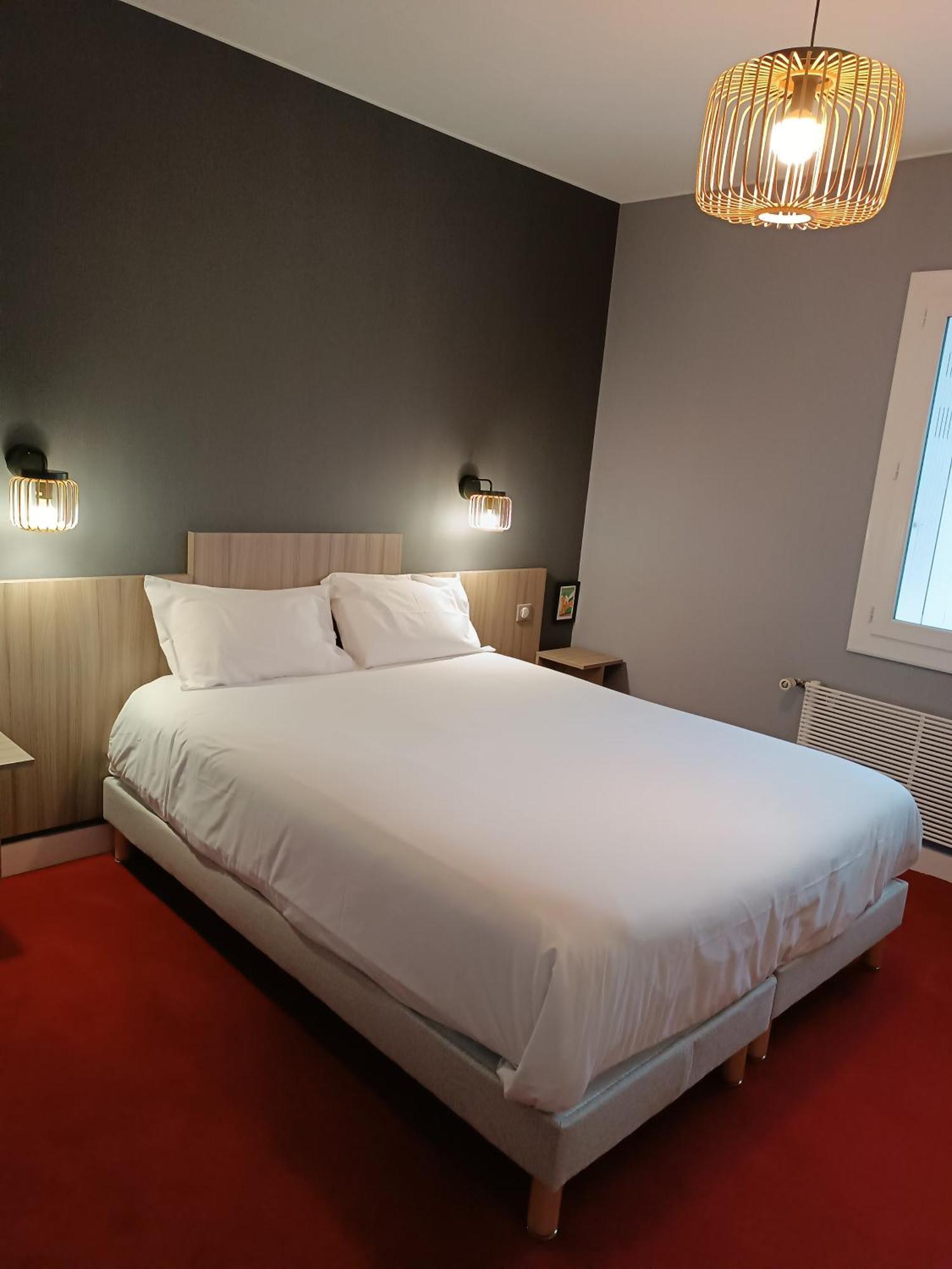 Contact Hotel Limoges - Hotel Des Deux Moulins Экстерьер фото