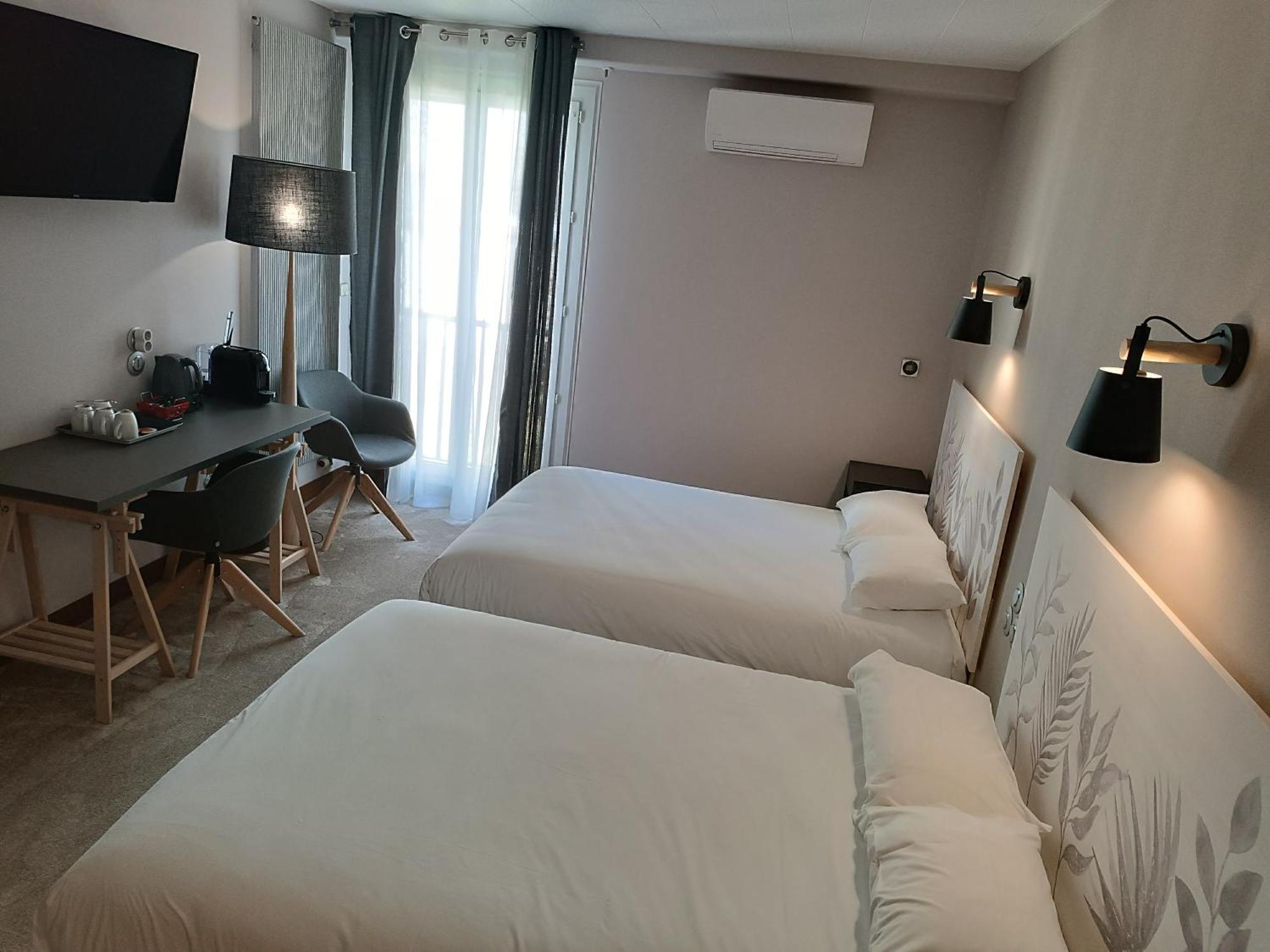 Contact Hotel Limoges - Hotel Des Deux Moulins Экстерьер фото