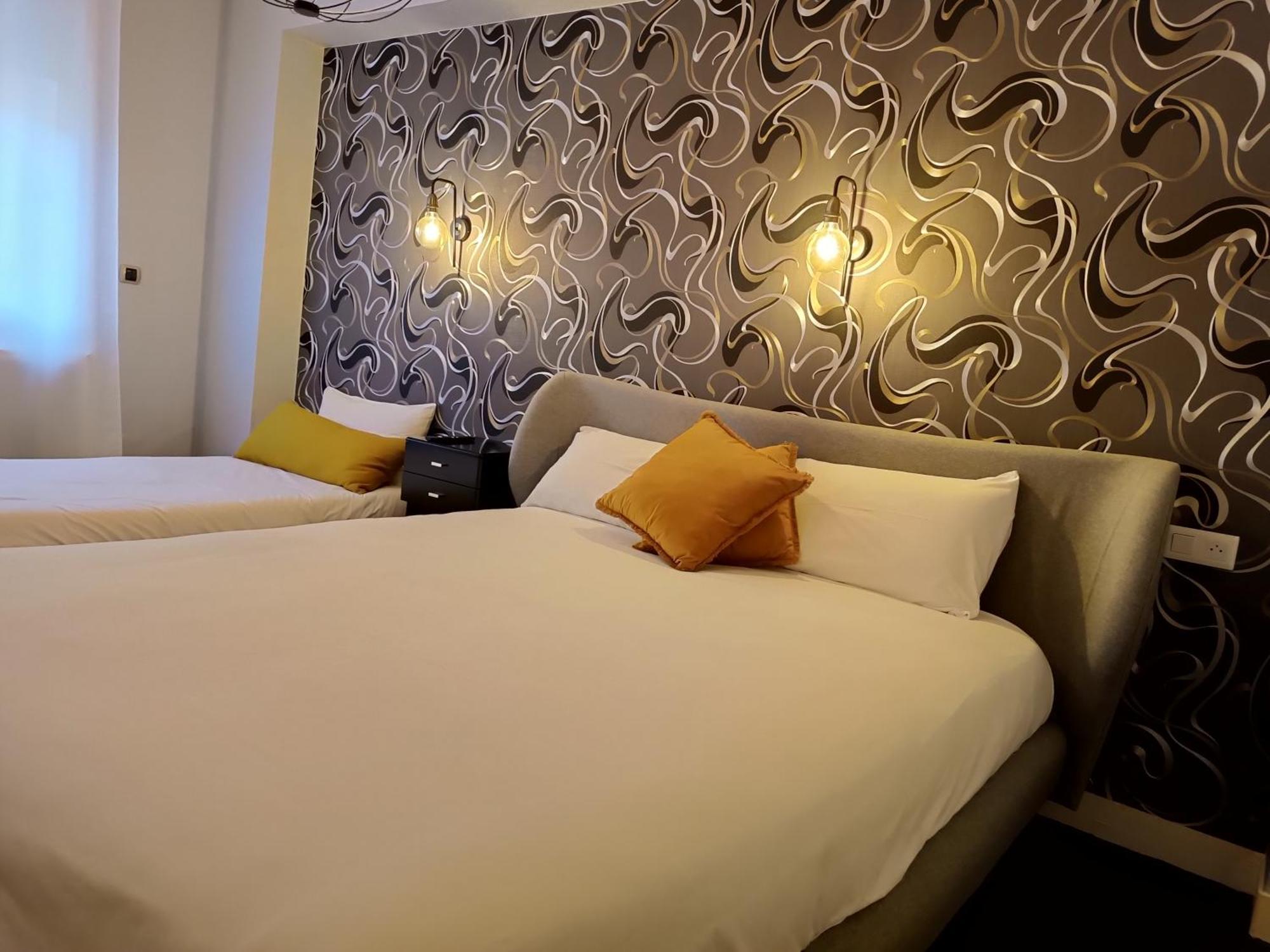 Contact Hotel Limoges - Hotel Des Deux Moulins Экстерьер фото