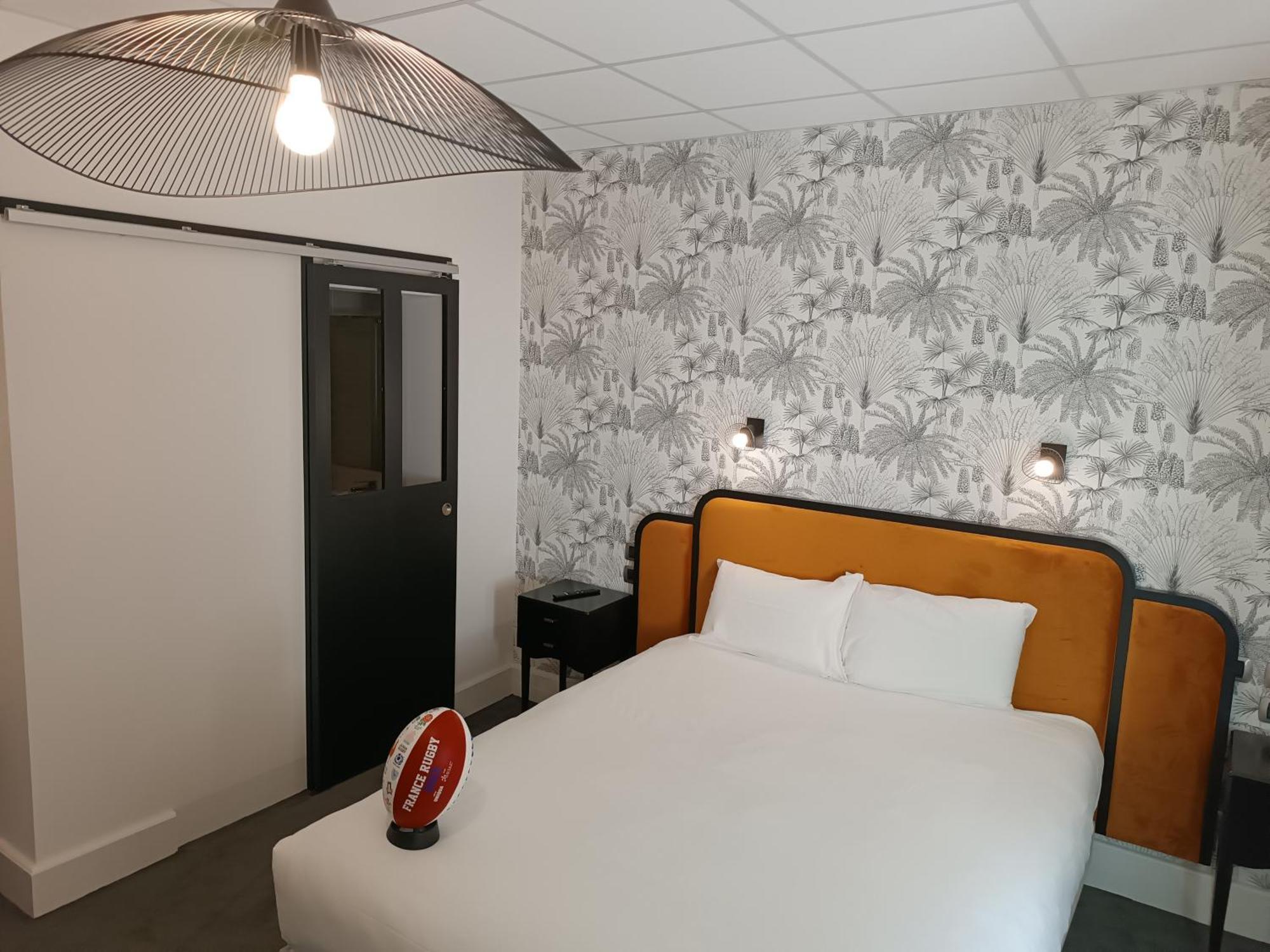 Contact Hotel Limoges - Hotel Des Deux Moulins Экстерьер фото