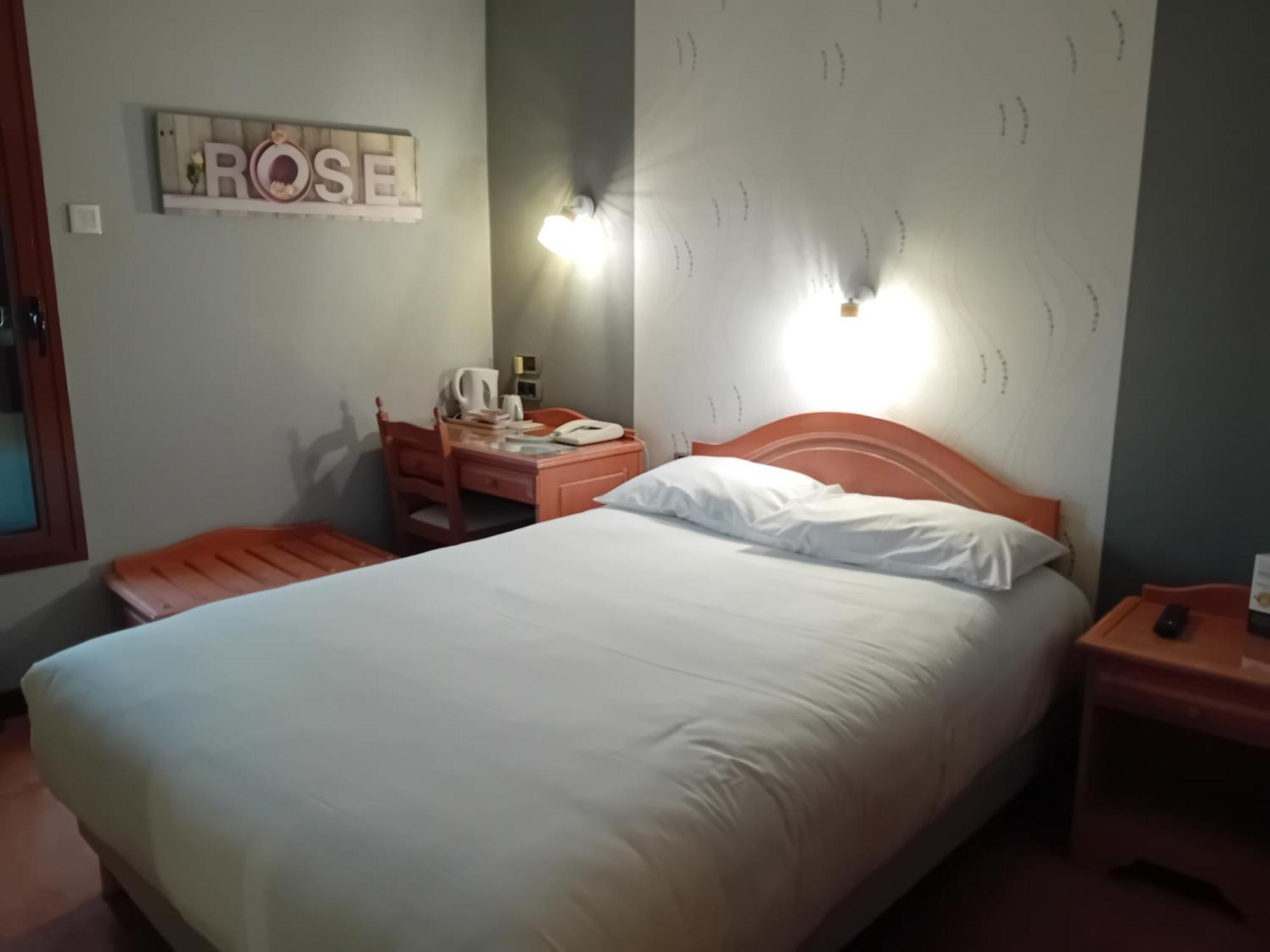 Contact Hotel Limoges - Hotel Des Deux Moulins Экстерьер фото
