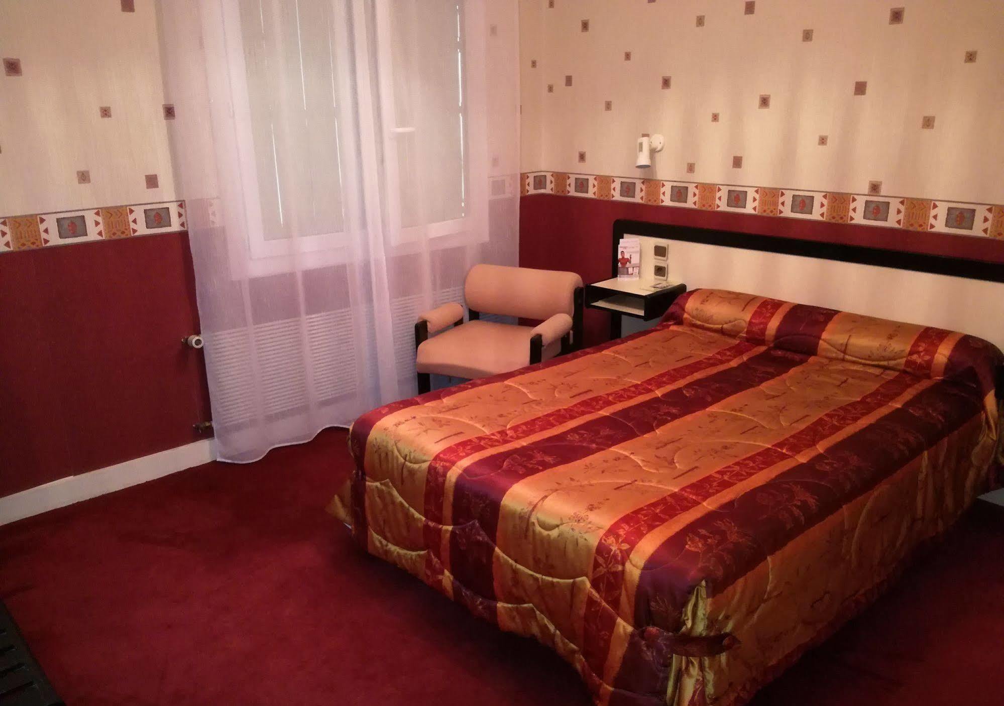 Contact Hotel Limoges - Hotel Des Deux Moulins Экстерьер фото