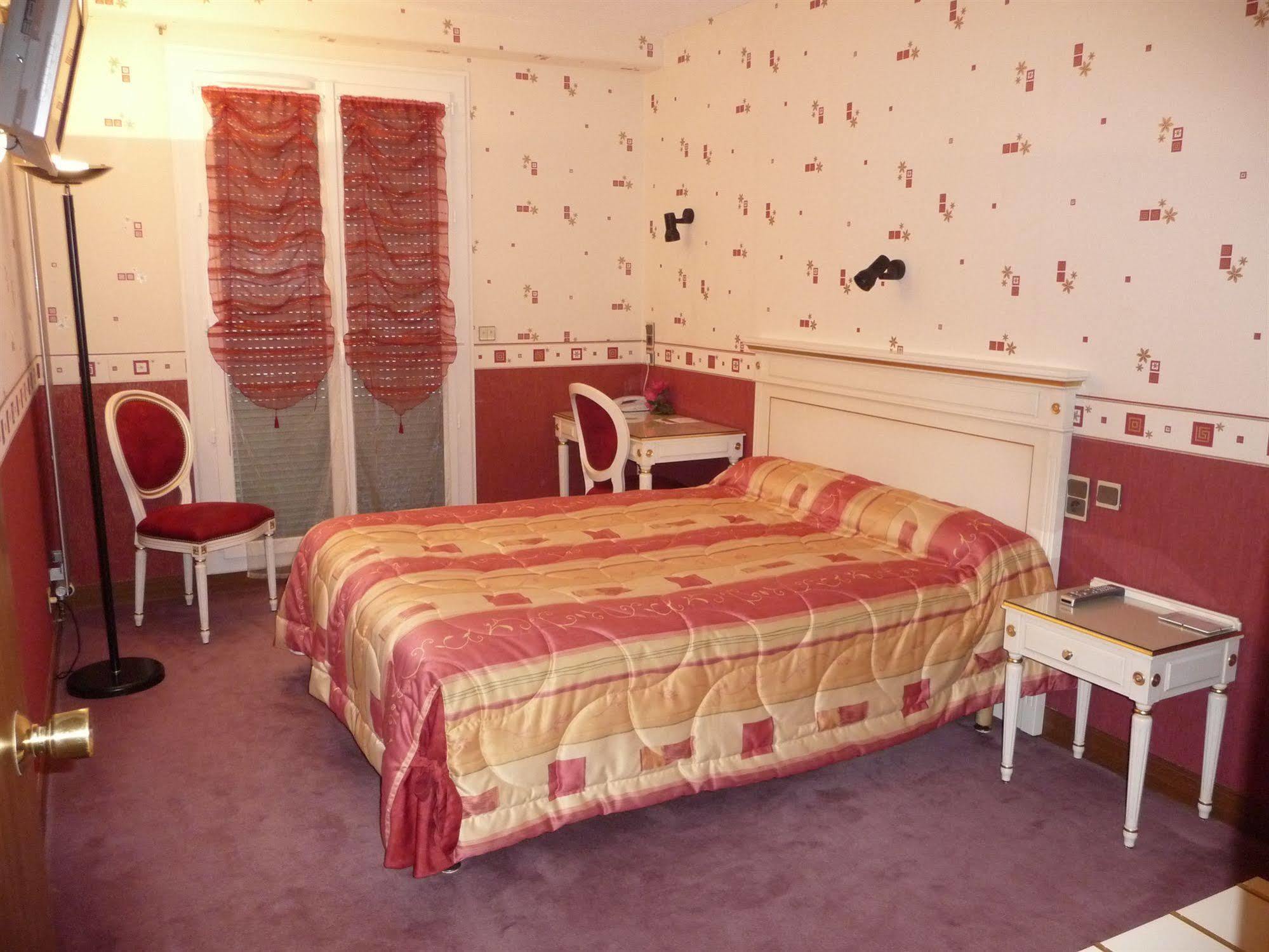 Contact Hotel Limoges - Hotel Des Deux Moulins Экстерьер фото