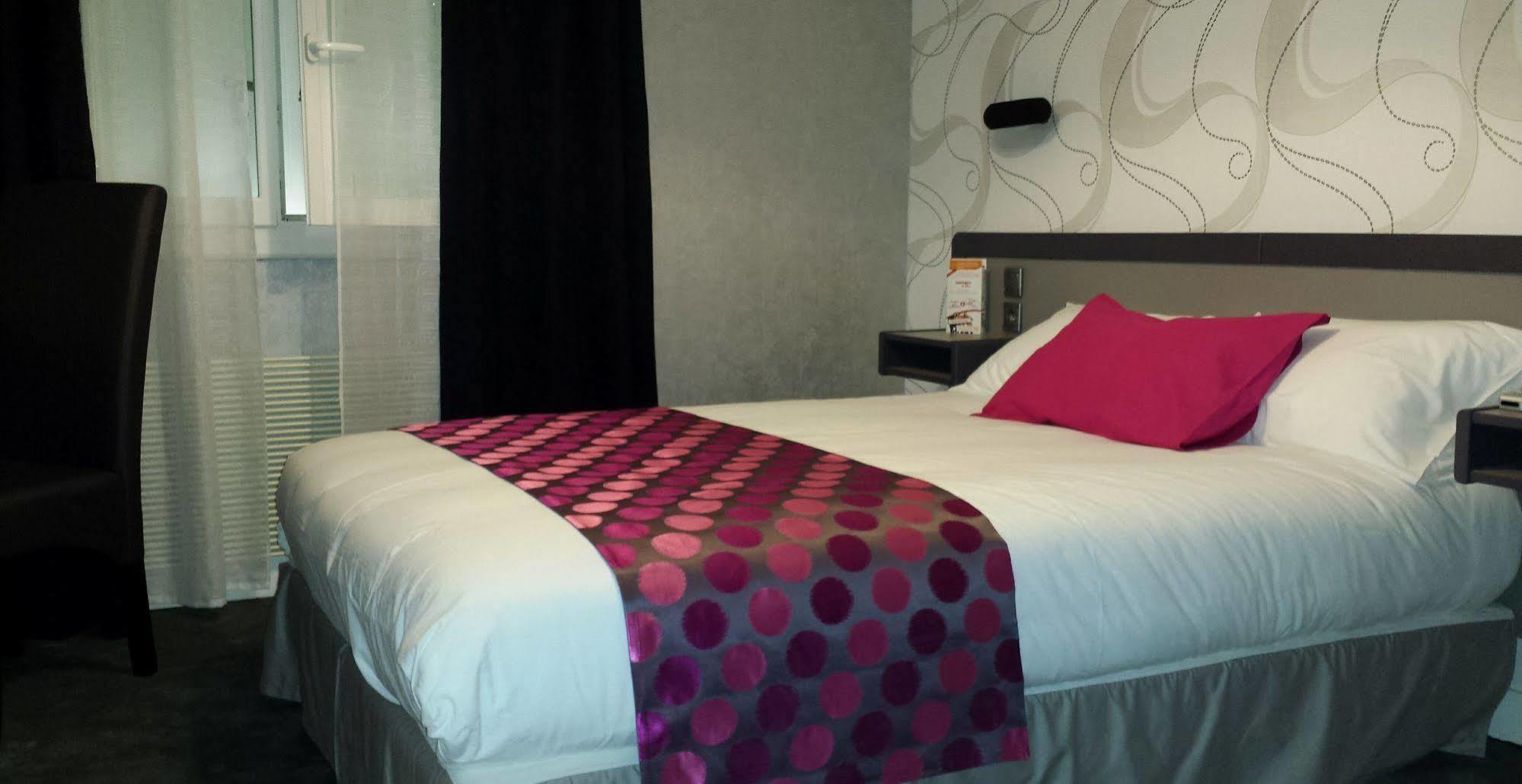 Contact Hotel Limoges - Hotel Des Deux Moulins Экстерьер фото